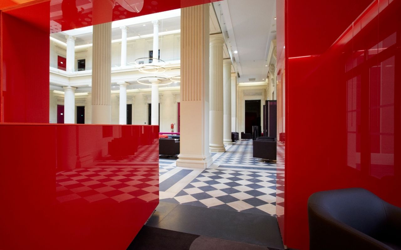 Entrance of the restaurant of the 4 star lifestyle hotel Radisson Blu Nantes, luxury hotel in a former courthouse, interior design