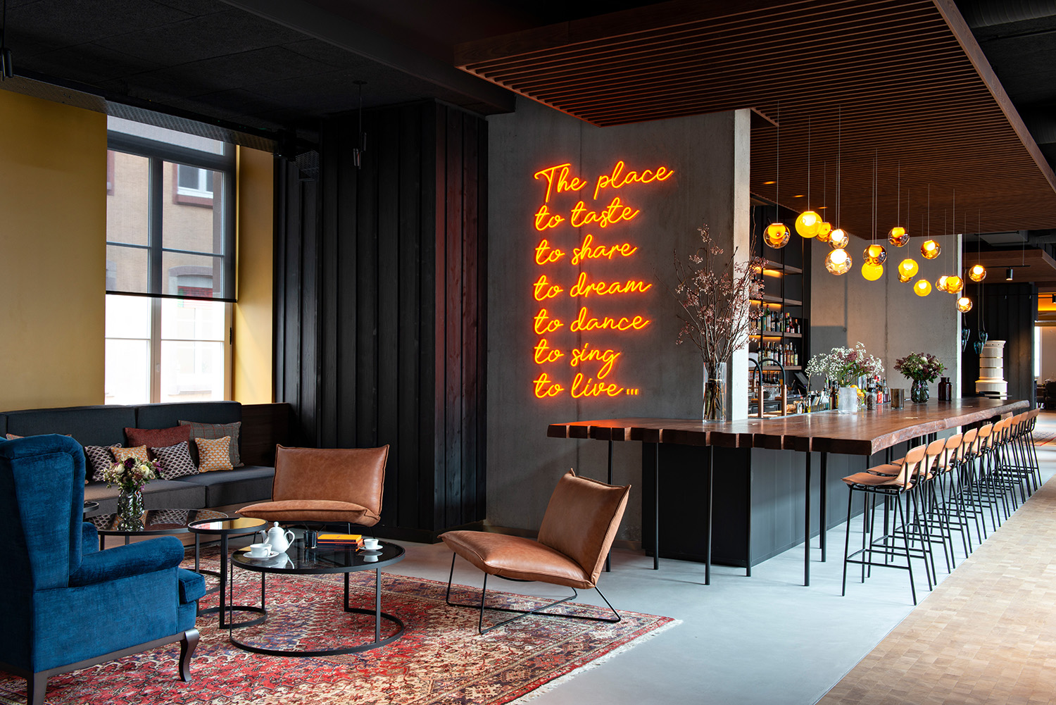 Lobby bar of the hotel leonor strasbourg, luxury lifestyle hotel designed by the interior design studio jean-philippe nuel, renovation, rehabilitation, interior design