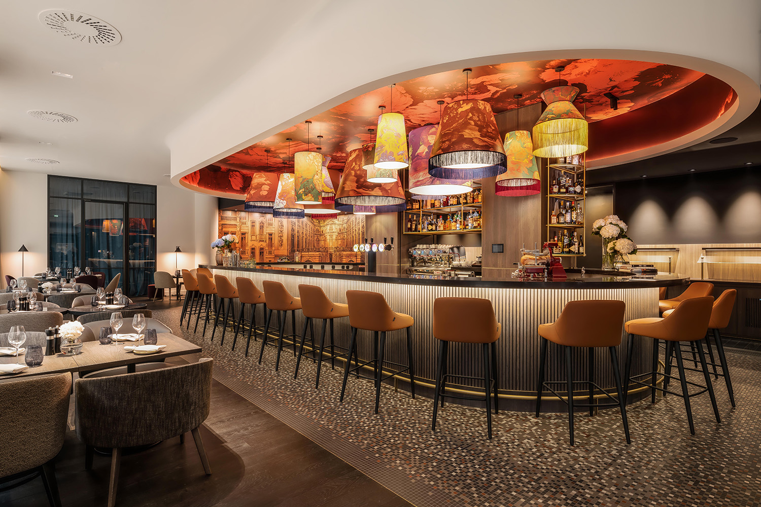 bar of the 4 star hotel renaissance brussels designed by the interior design studio jean-phiippe nuel, lifestyle hotel in belgium