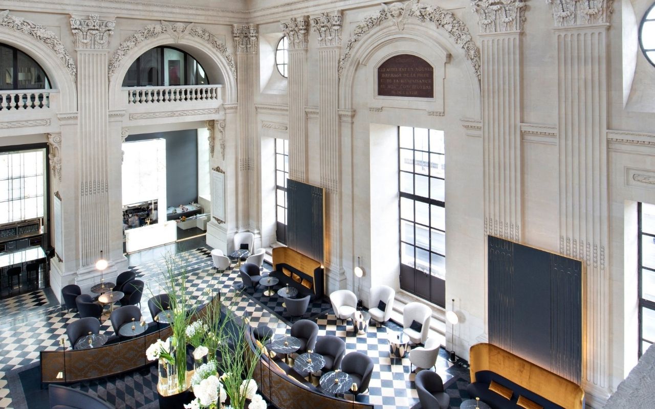 Grand hall de l'InterContinental Lyon Hôtel Dieu réalisé par le studio d'architecture d'intérieur Jean-Philippe Nuel