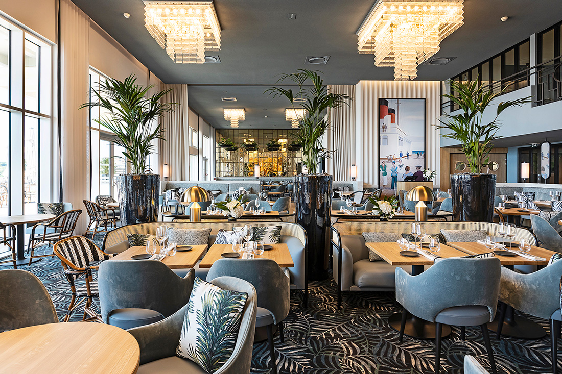 Restaurant L'Atlantique of the Hélianthal hotel and spa in Saint Jean de Luz, 4 star lifestyle hotel designed by the interior design studio jean-philippe nuel, seaside hotel, basque country decoration