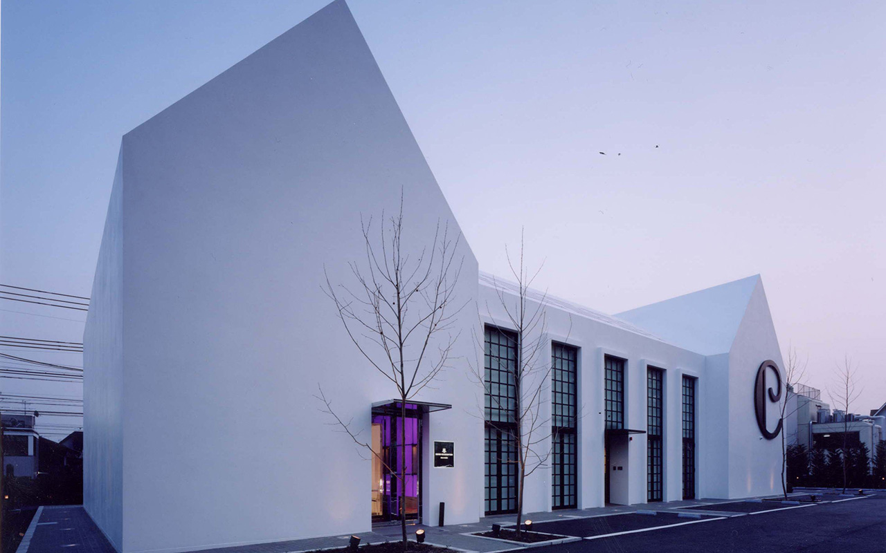 Façade du café magasin ashiya de la maison henri charpentier réalisée par le studio d'architecture d'intérieur jean-philippe nuel