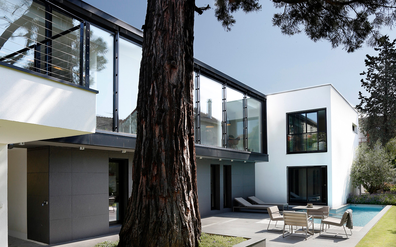 ARCHITECTURE OF THE PRIVATE VILLA in la Varenne, luxury private residence for individuals, facade open on the garden, responsible house, studio jean-philippe nuel, decoration, interior design