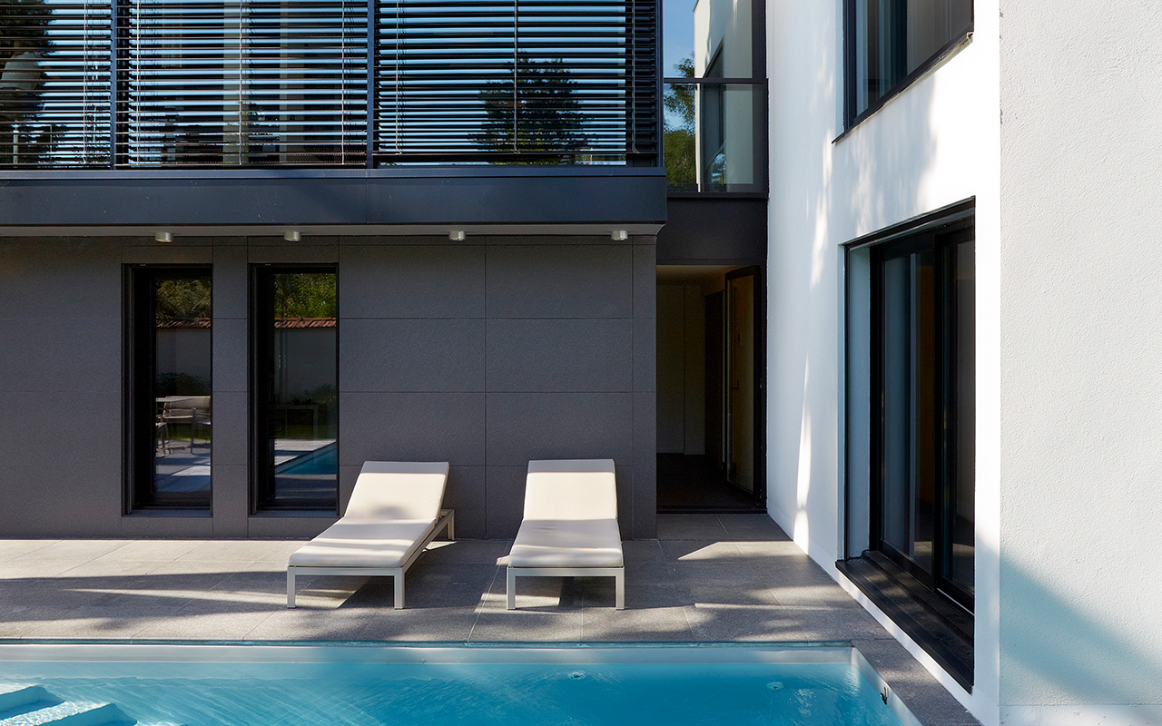 PISCINE DE LA VILLA privée à la Varenne, luxury private residence for individuals, open front on the garden, responsible house, studio jean-philippe nuel, decoration, interior design