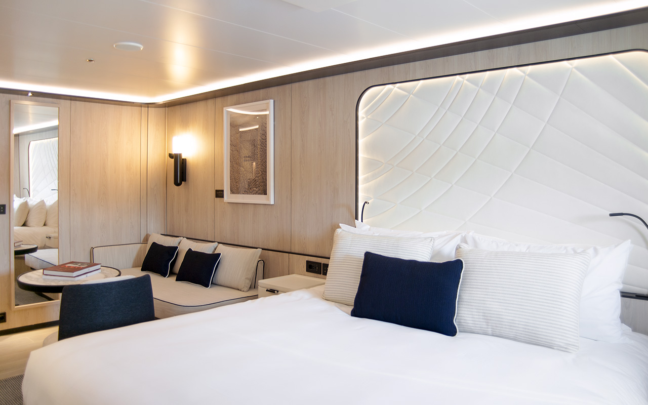 cabin of the sailboat Le Ponant designed by the interior design studio jean-philippe nuel